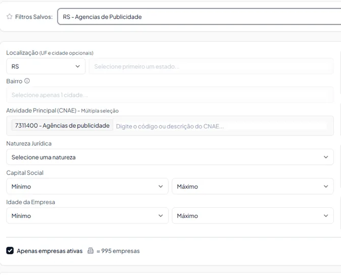 Resultados da busca de empresas por CNAE na LeadCNPJ — filtros aplicados, lista de CNPJs com setor, porte e situação cadastral, seleção em massa para CRM.